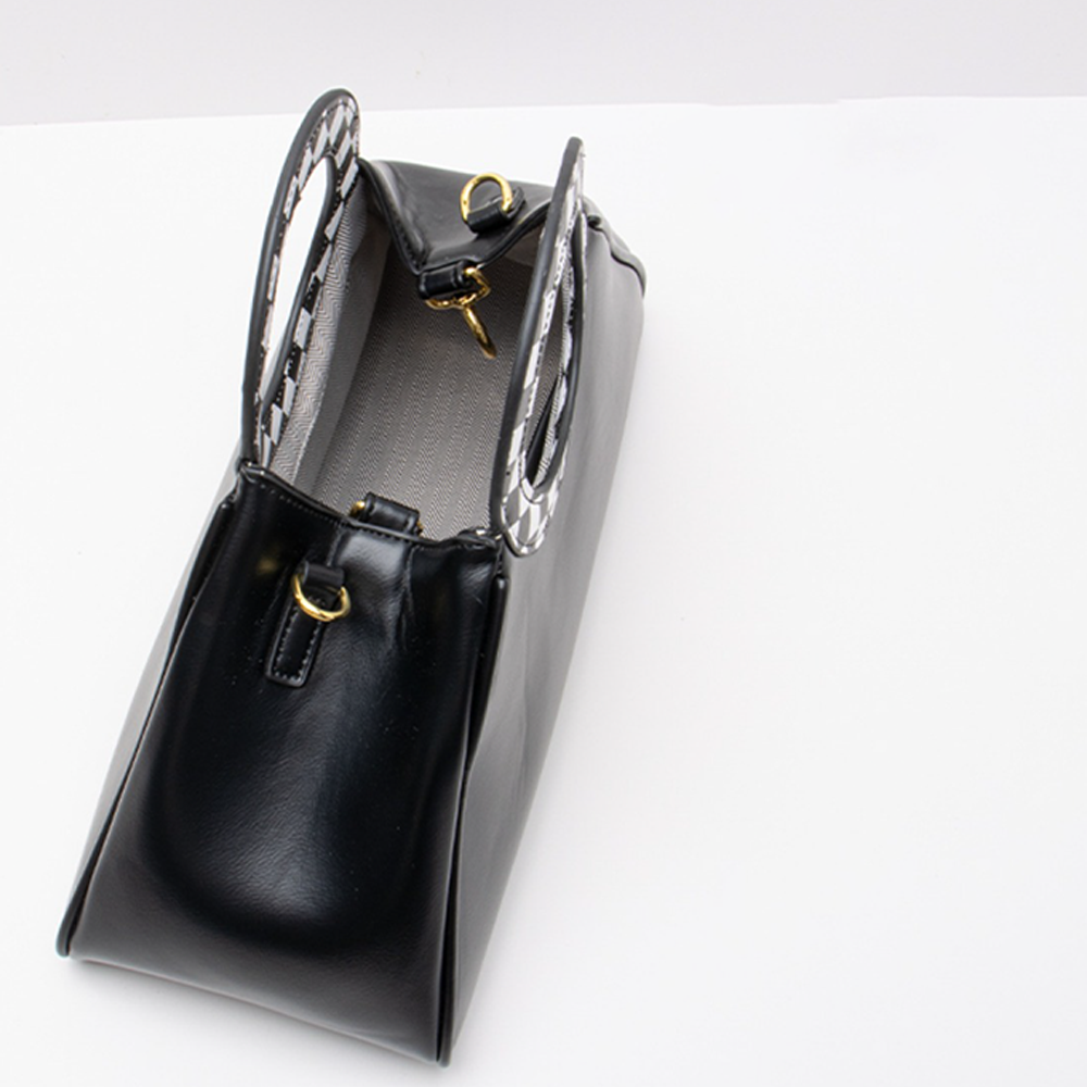 Handcrafted Vintage-Inspired Black Leather Tote Bag for Women