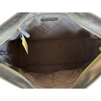 Medium Front Pocket Chain Tote Bag Purse (Black)