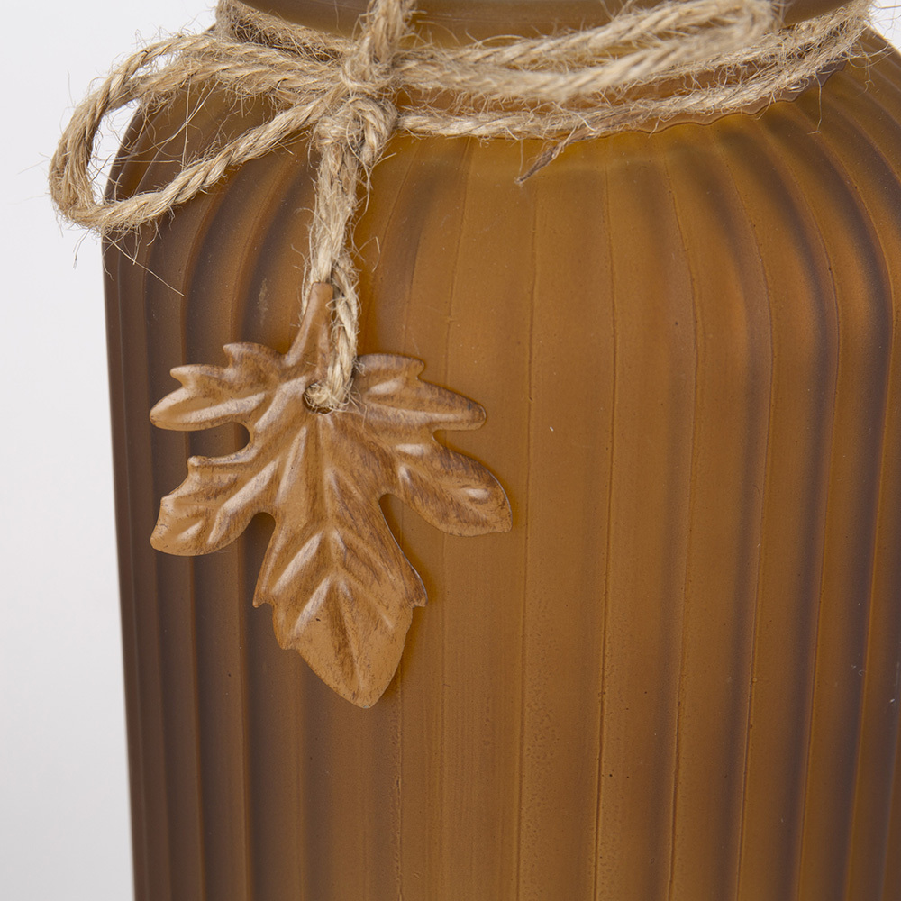 GF96018A3	 D5''H10''FALL VASE