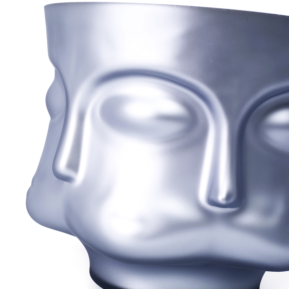 57640	 *D6.3"H5.5" - FACE GLASS VASE