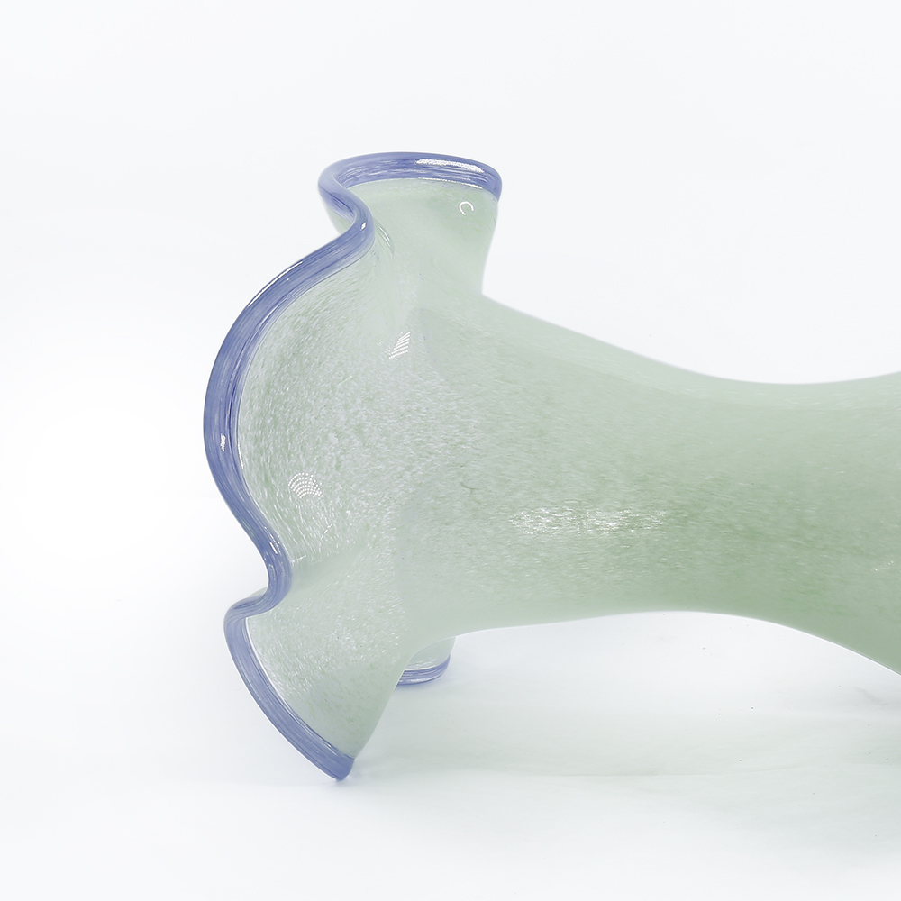 GE69002GR	 D7.5''H16''EASTER VASE