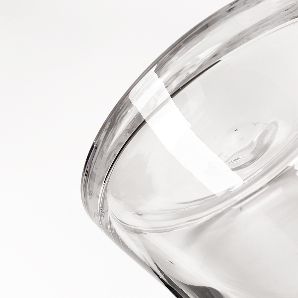 GA26125	 D6.5''H15''GLASS VASE