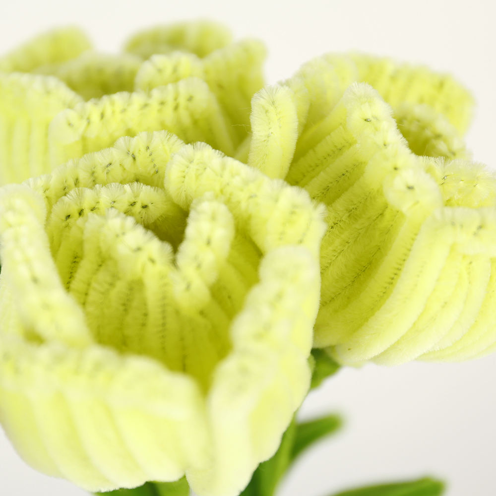 OE08009YE	 L6"W6"H18"EASTER FLOWER PICK