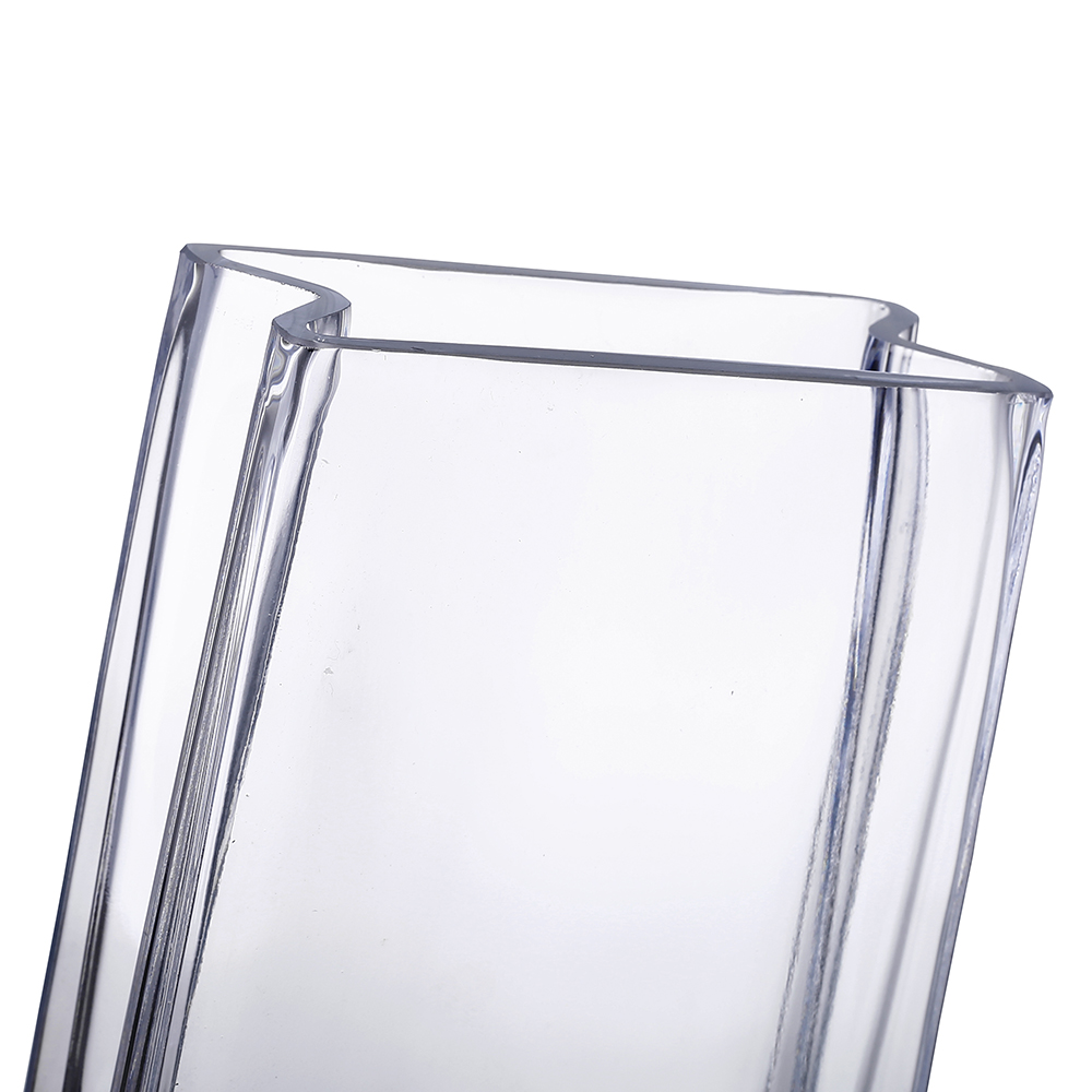 64075	 L5.5"W2.5H12" - GLASS VASE