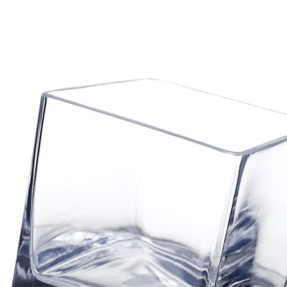 89704	 L5"W5"H5" - SQUARE GLASS VASE