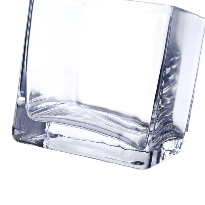 89702	 L3"W3"H3" - SQUARE GLASS VASE