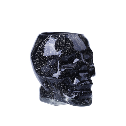 76330	 L7.2"W5.6"H7.1" - GLASS SKULL