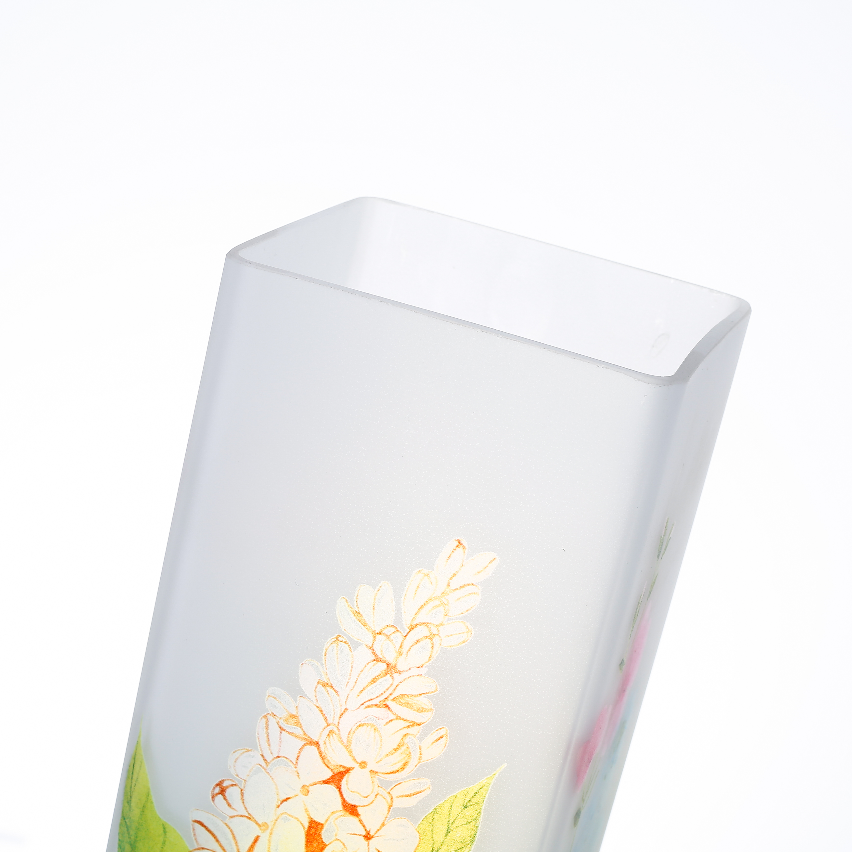 86031	 L3.5"W3.5"H11" - GLASS VASE