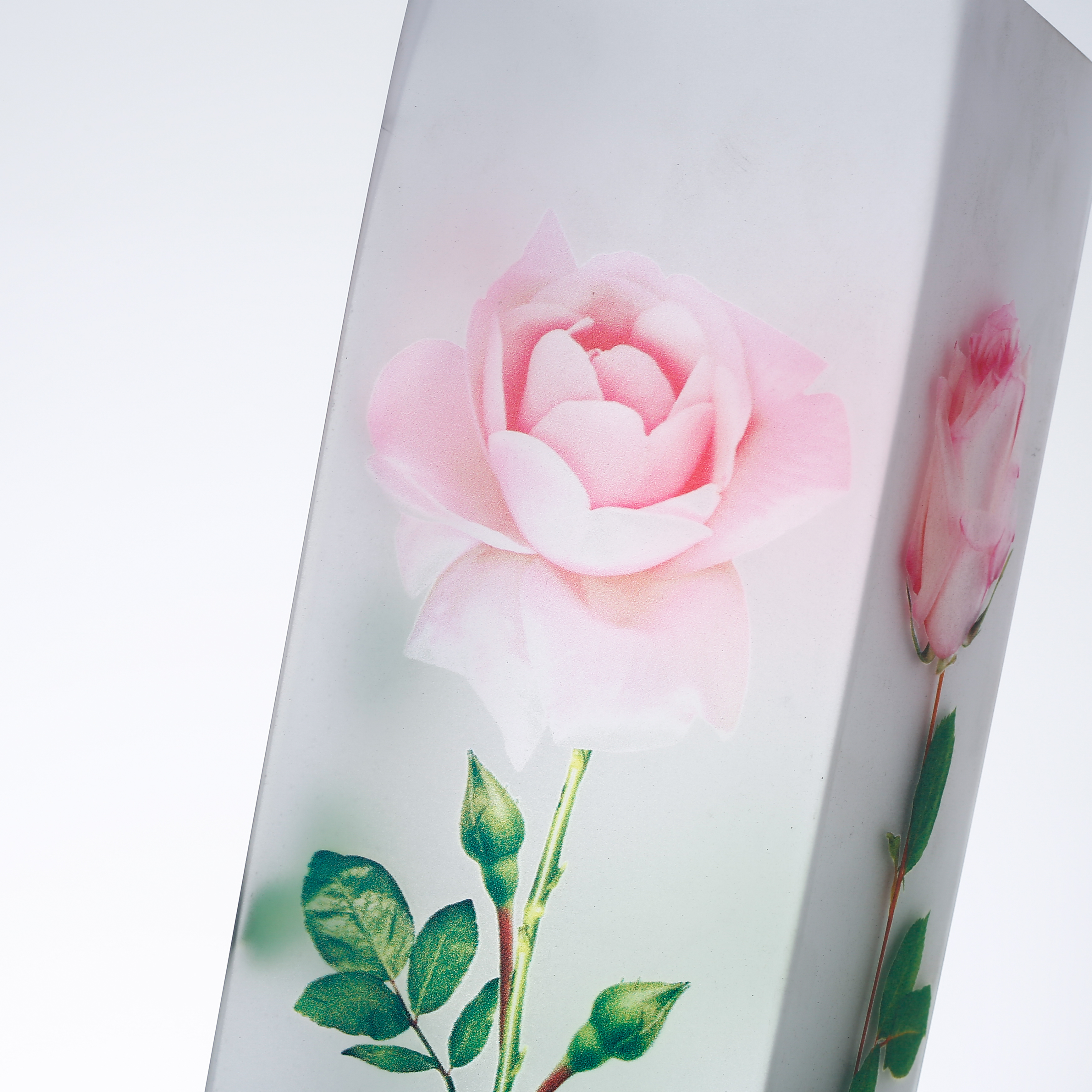 86030	 L3.5"W3.5"H11" - GLASS VASE