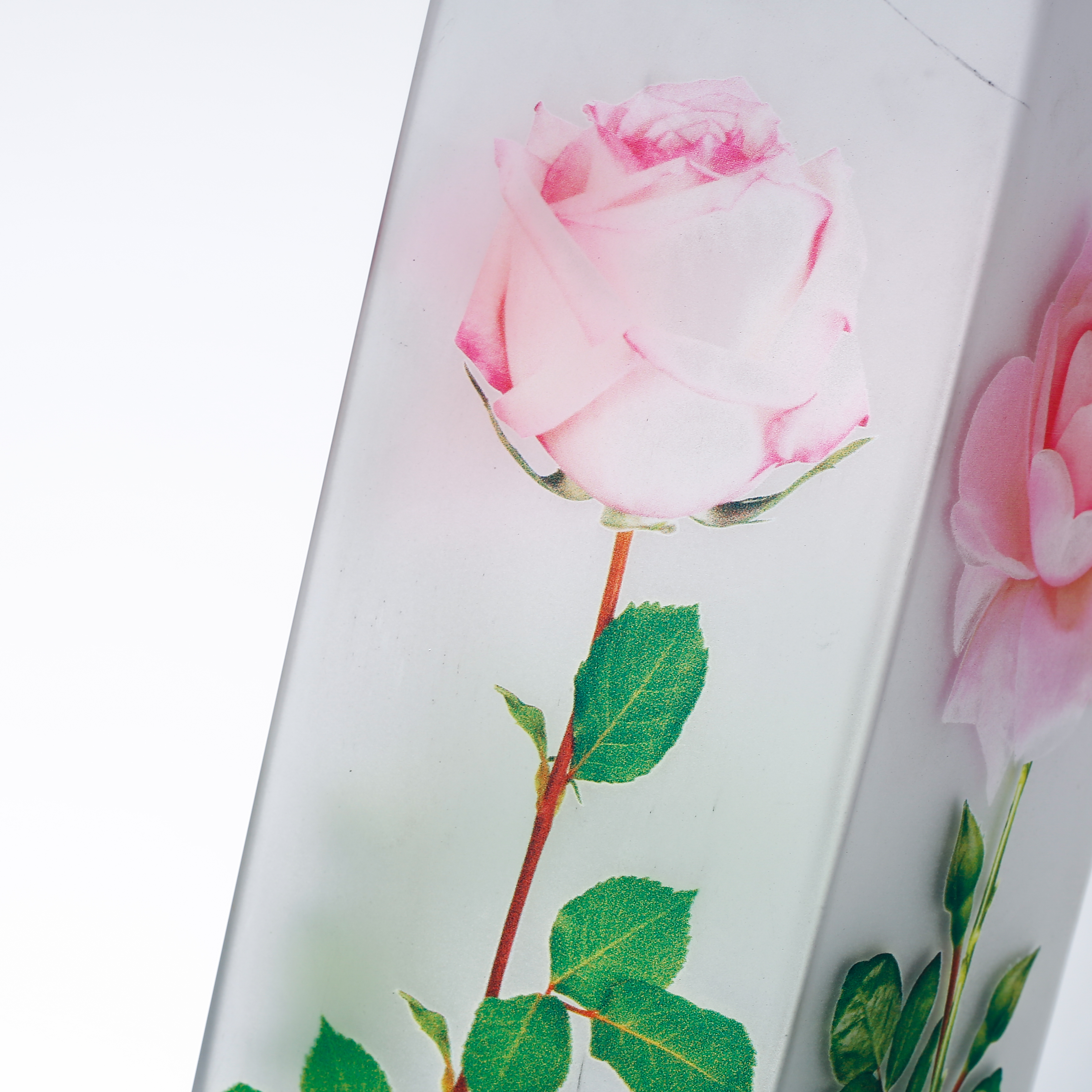 86030	 L3.5"W3.5"H11" - GLASS VASE