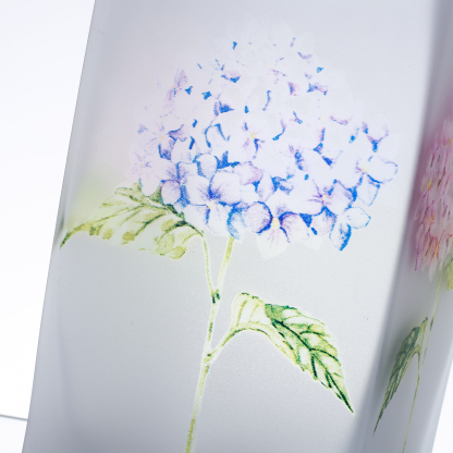 86028	 L3.5"W3.5"H6.3" - GLASS VASE