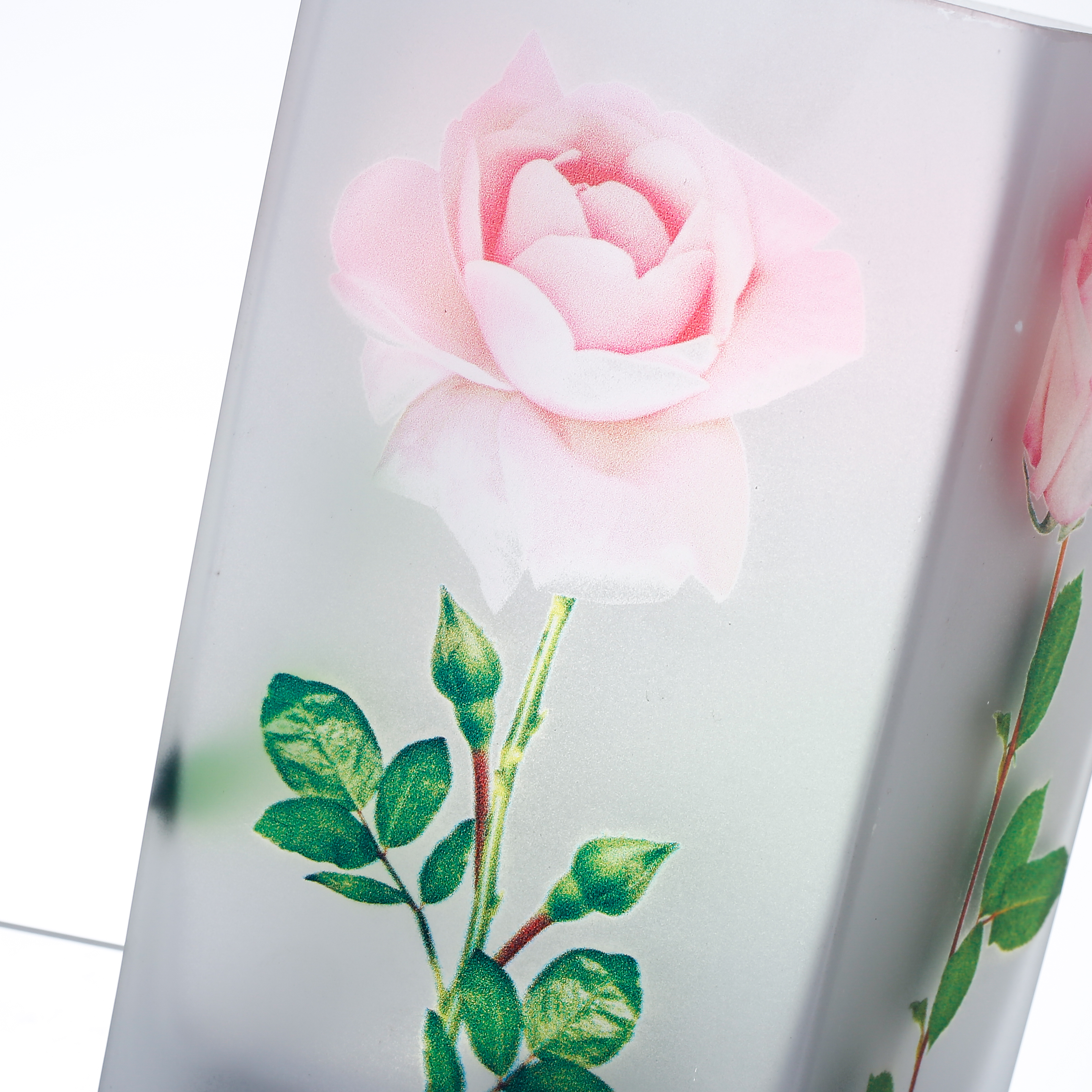 86026	 L3.5"W3.5"H6.3" - GLASS VASE