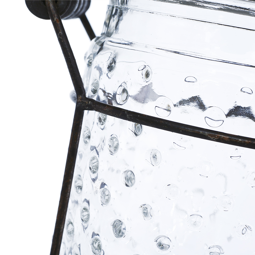 94016	 L5.5"W4.5"H5.5" - GLASS JAR WITH METAL HOLDER