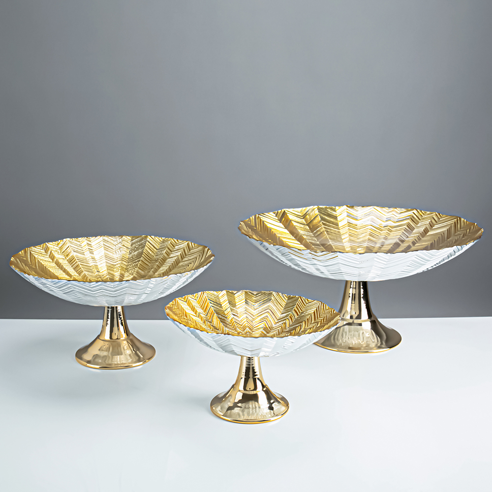 D8.5"H1.8" - METAL PEDESTAL BOWL