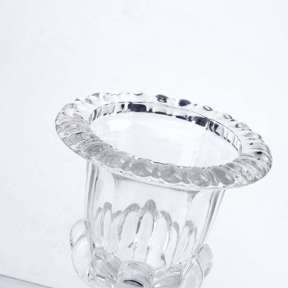 74120	 D7"H9" - GLASS VASE