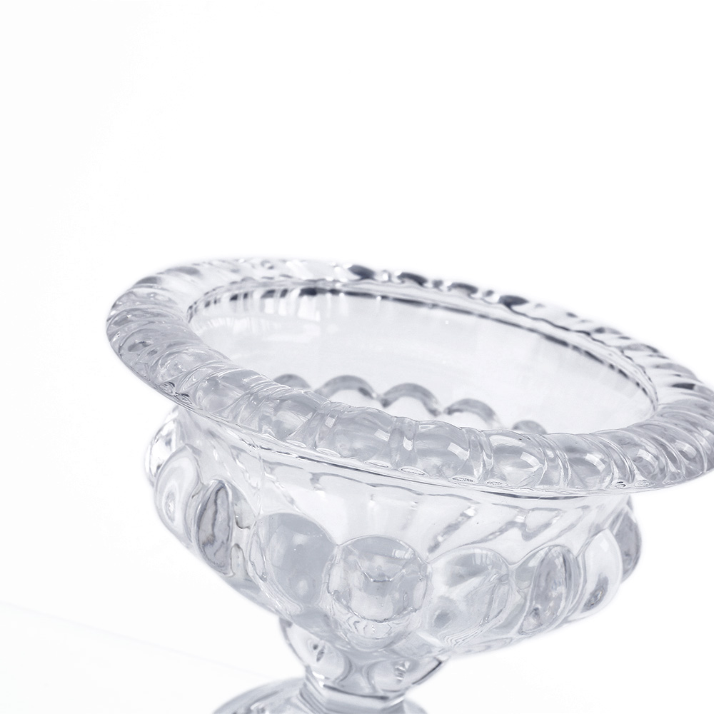 74122	 D8"H6.5" - GLASS VASE