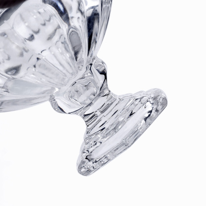 74122	 D8"H6.5" - GLASS VASE