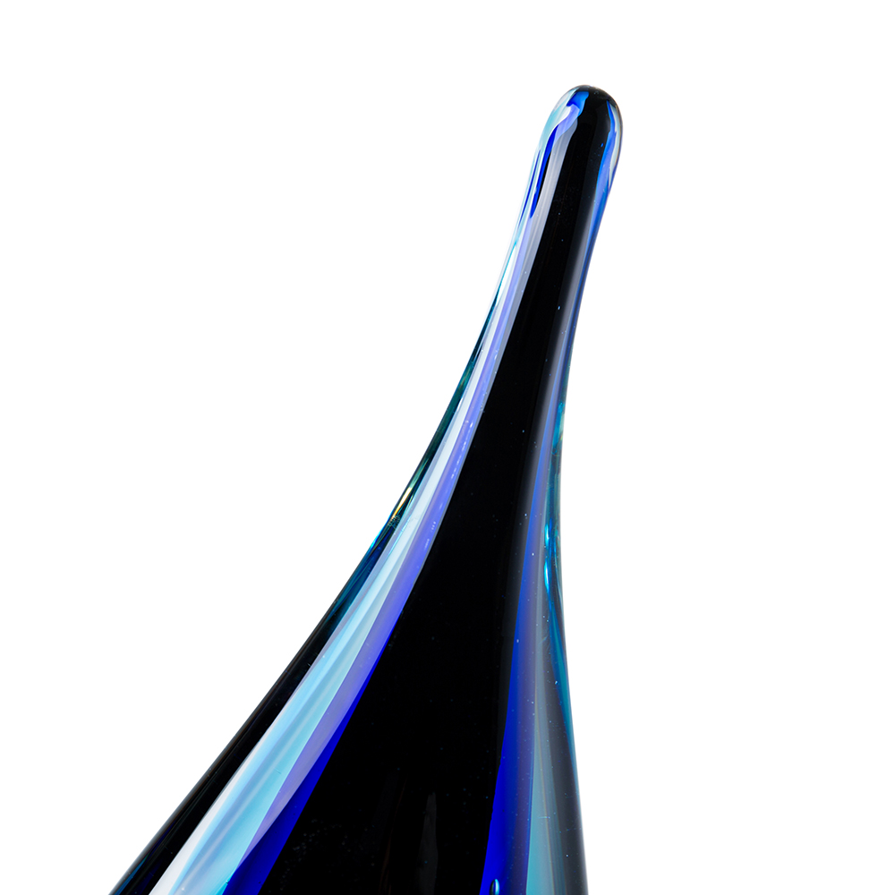 76009	 L5.5"W3"H13" - GLASS SCULPTURE