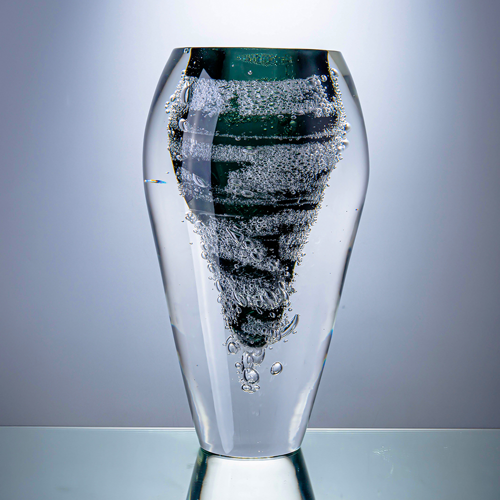 33013	 *D7.5"H13.8" - ART GLASS VASE