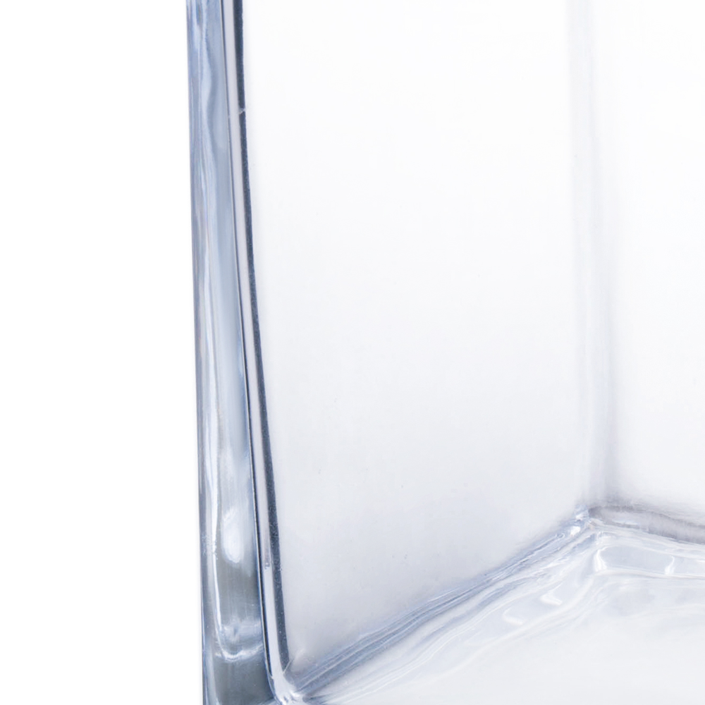 08804C	 L4"W4"H4" - SQUARE GLASS VASE