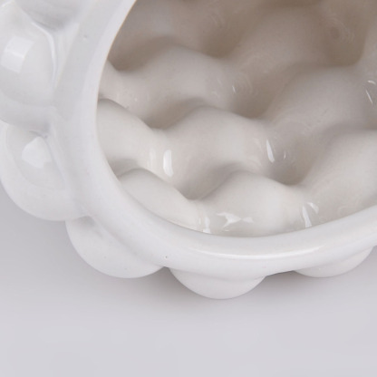 CA10026WH	 L5.2"W5.2"H5.2" - CERAMIC VASE