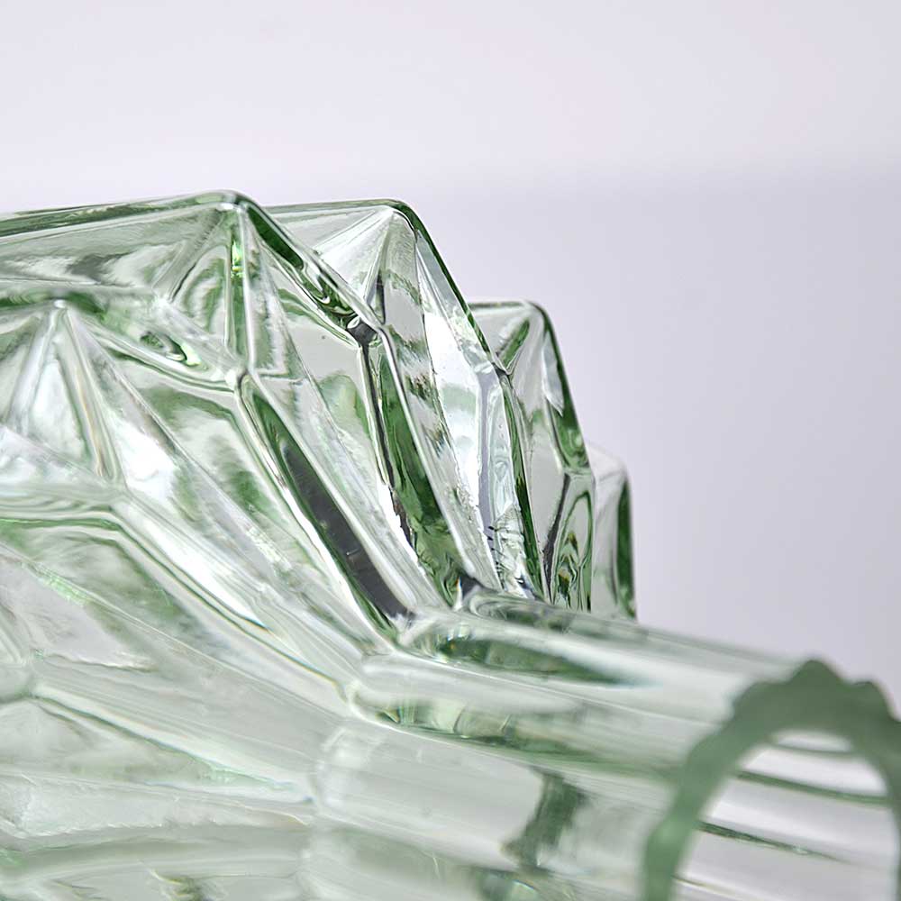 GA79015GR	 D4.3"H6.5" - GLASS VASE