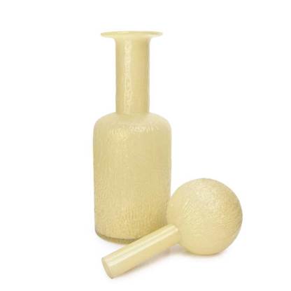 GA26041YE	 D4.7"H18.1" - GLASS BOTTLE WITH LID
