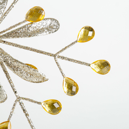 31674	 *D7.9"H2" - JEWEL TREE TOPPER