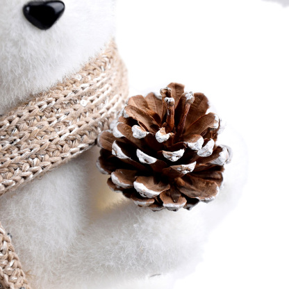SC08027WH	 L10''W6''H12''CHRISTMAS ACCESSORY