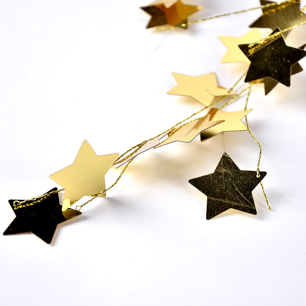 OC18005GD	 L48''W4''H1''CHRISTMAS LEAFS