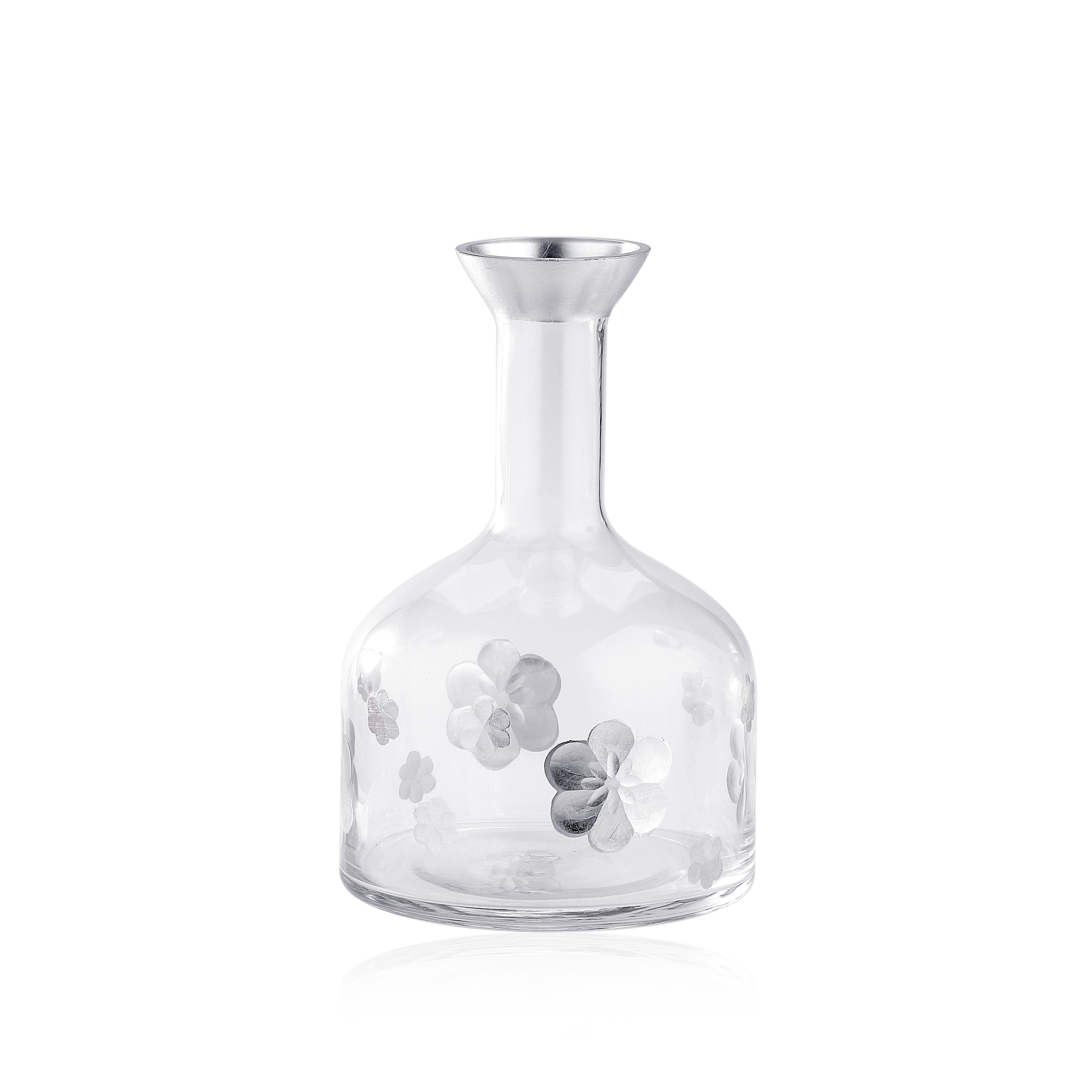 11013	 *D6"H9.5" - GLASS VASE
