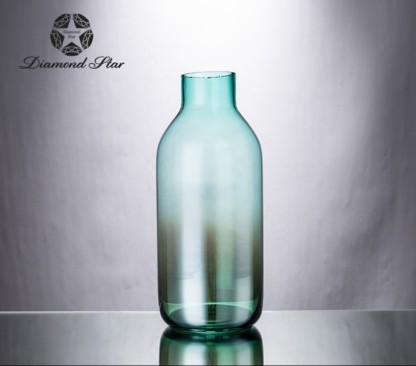 D5.5"H14.6" - GLASS VASE