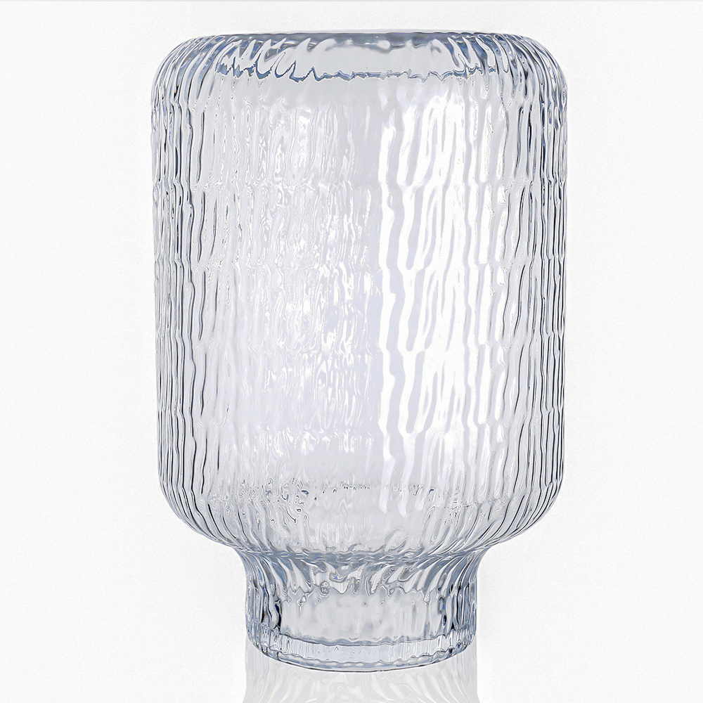 D5.5"H8.1" - GLASS VASE