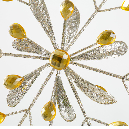 31674	 *D7.9"H2" - JEWEL TREE TOPPER