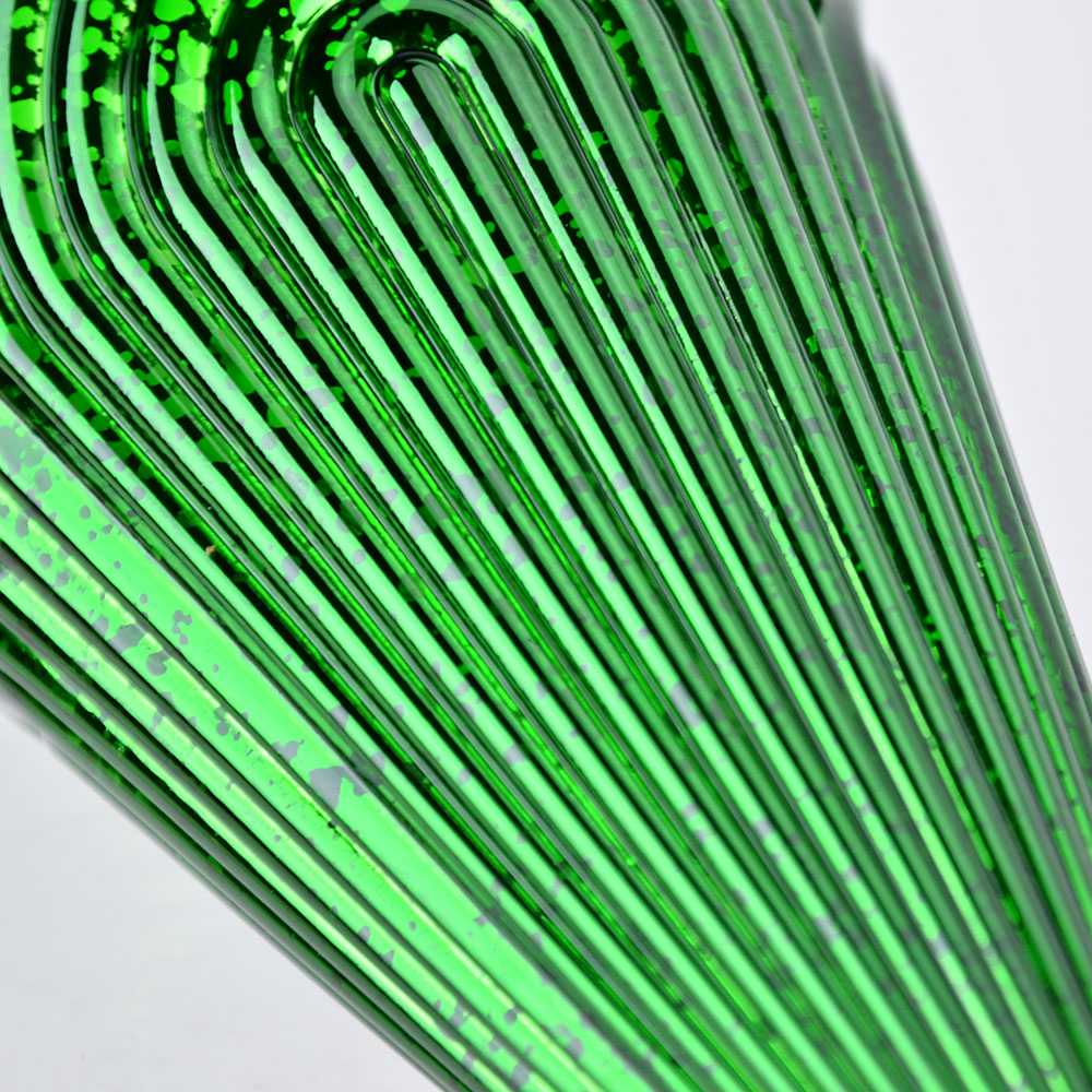GC30011GR	 D5''H10''CHRISTMAS TREE