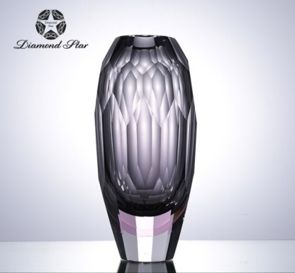 D5.3"H11.4" - GLASS VASE