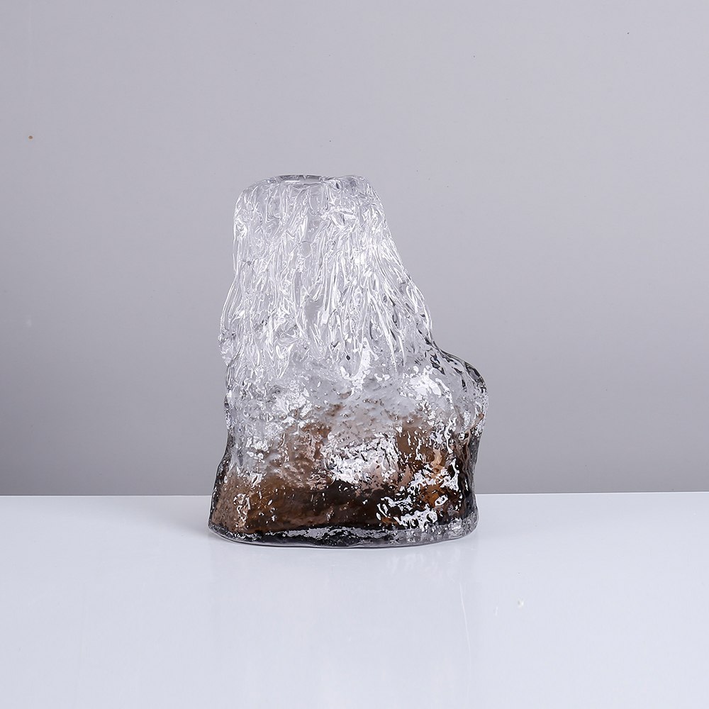 21584	 L6.5"W4.5"H8.5"GLASS VASE 6PC/CASE