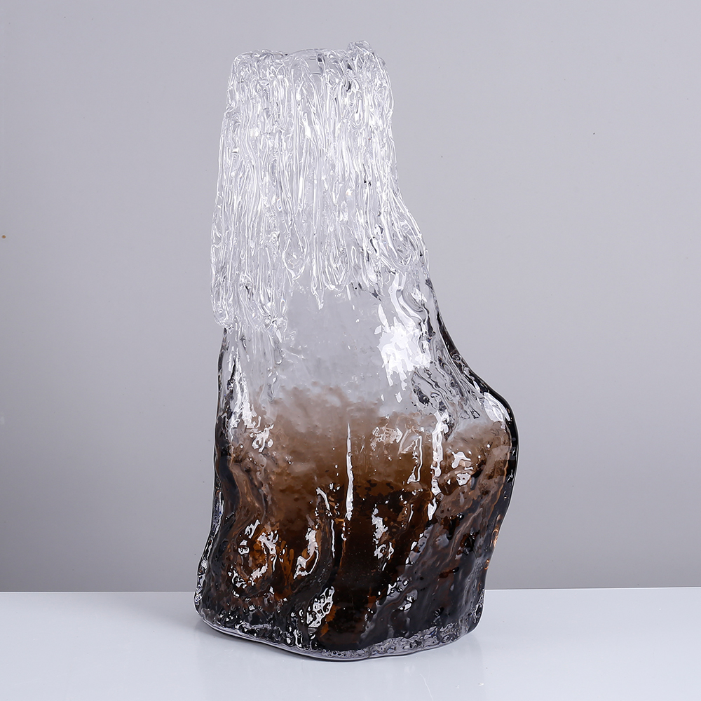 21585	 L7.5"W5.5"H13"GLASS VASE 4PC/CASE