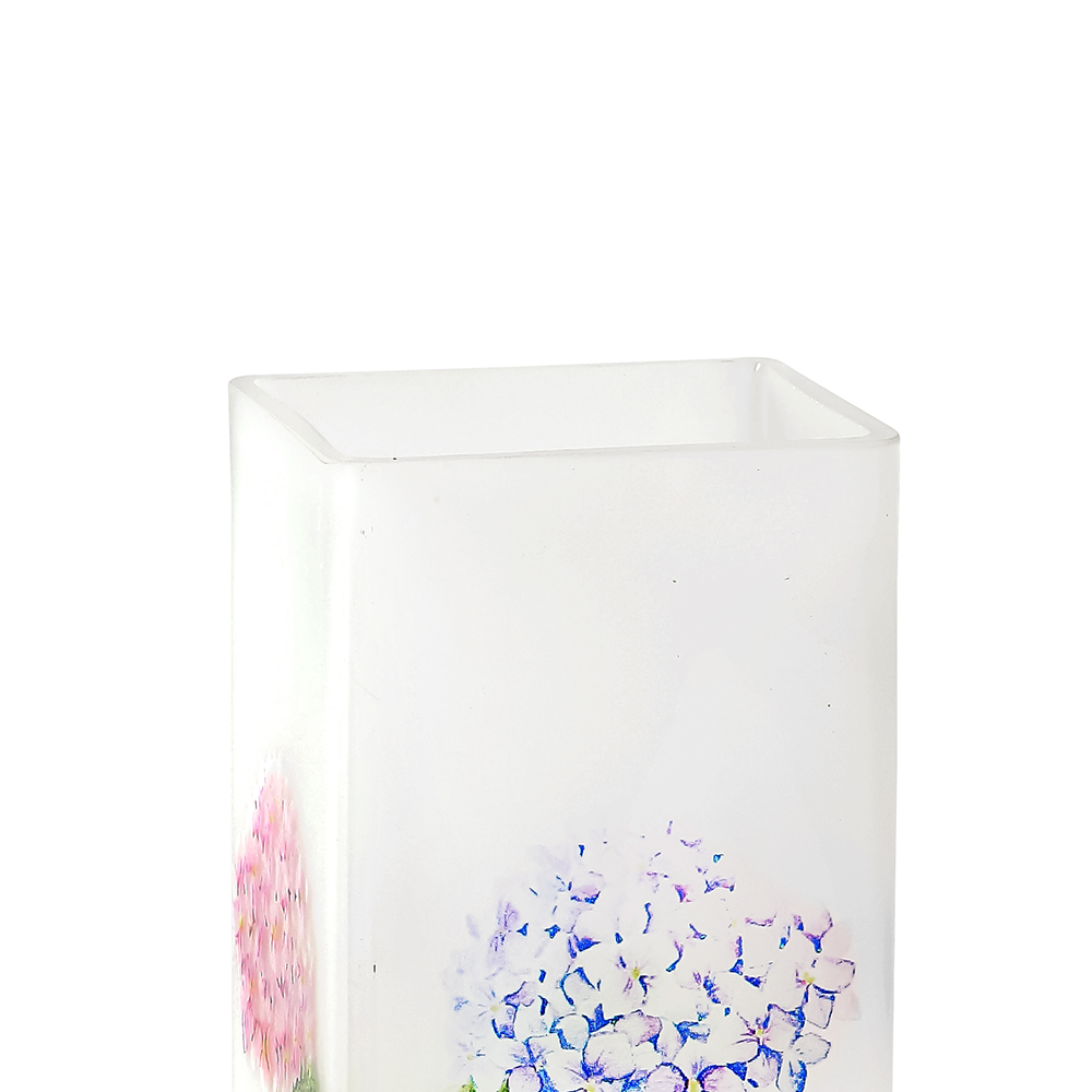 86032	 L3.5"W3.5"H11" - GLASS VASE