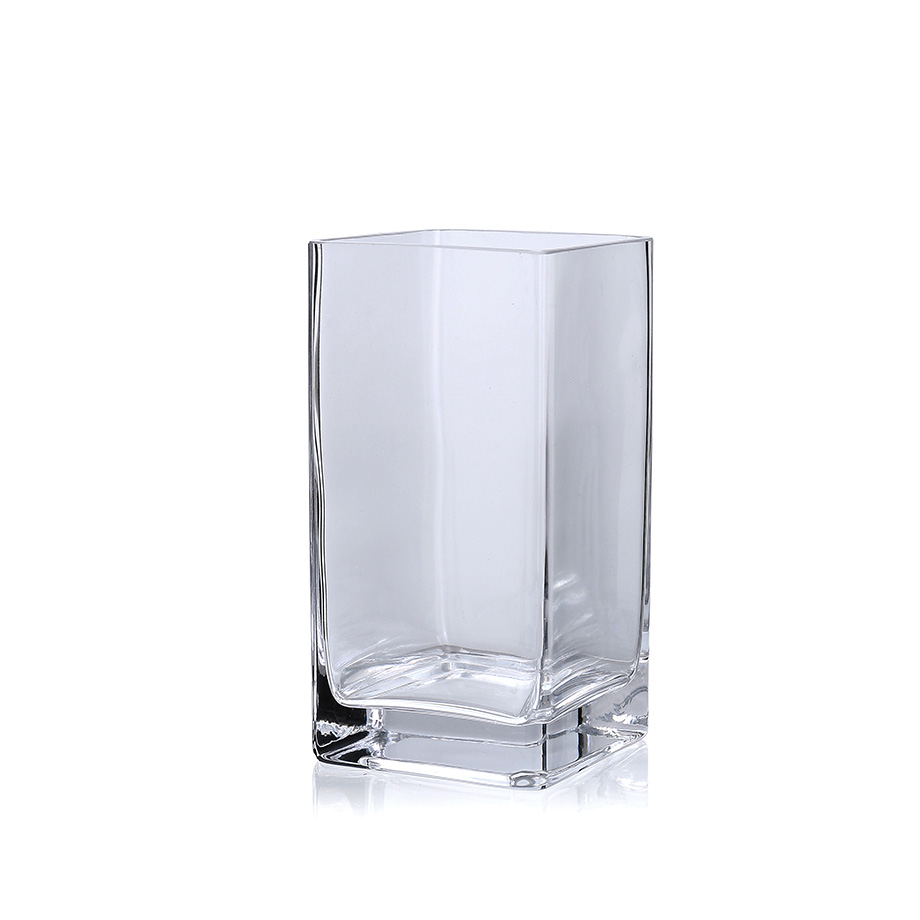 84805C	 L4"W4"H6" - SQUARE GLASS VASE