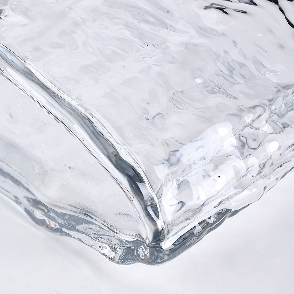 GA78015	 L12''W5''H10''GLASS VASE