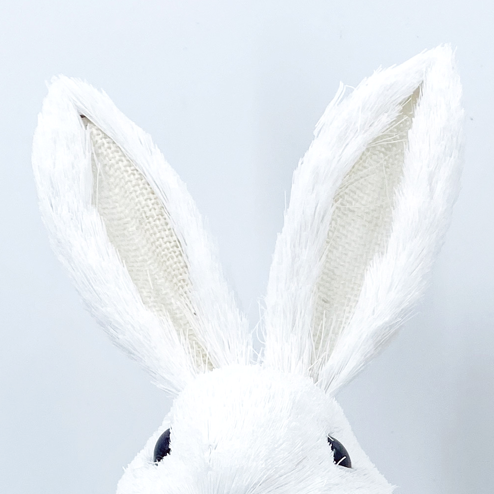 31474	 L7.1W7.1H20.9" - STANDING BUNNY COUPLE TABLETOP