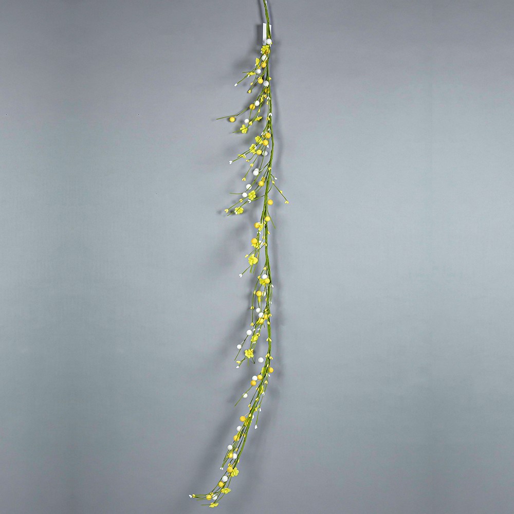 L63" - BERRY AND FLOWERS GARLAND