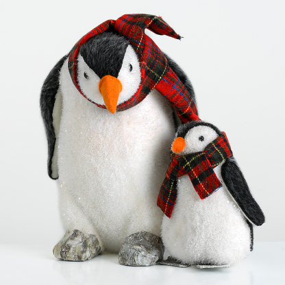 31883	 *L9.8"W7.9"H11.4" - MOTHER PENGUIN AND CHICK TABLETOP