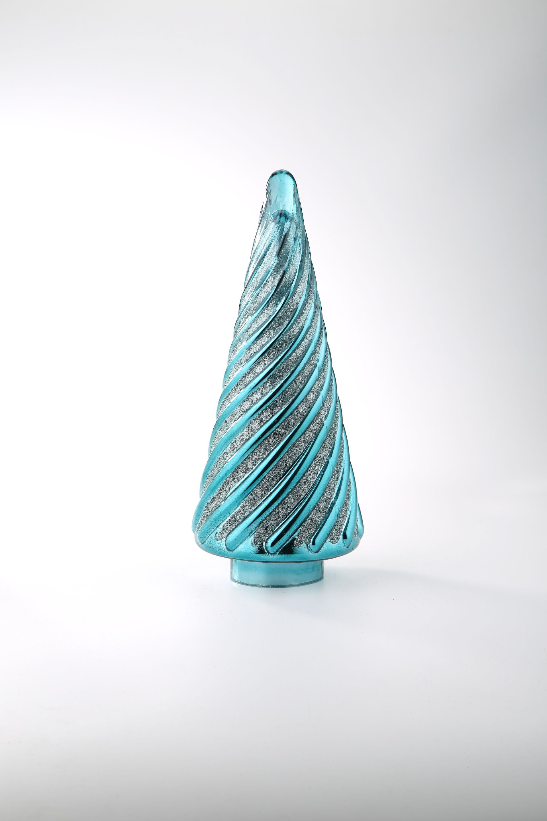 39444	 D6"H14" - GLASS CHRISTMAS TREE