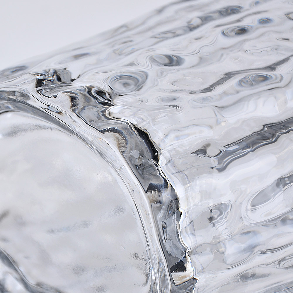GA78011	 D6''H10''GLASS VASE