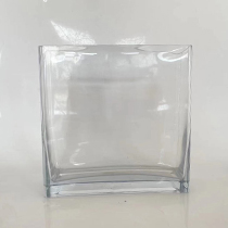 L7.9W2.4H8" - SQUARE GLASS VASE