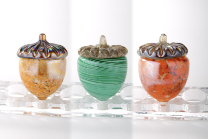 D3.7"H4.7" - ASSORTED GLASS ACORNS