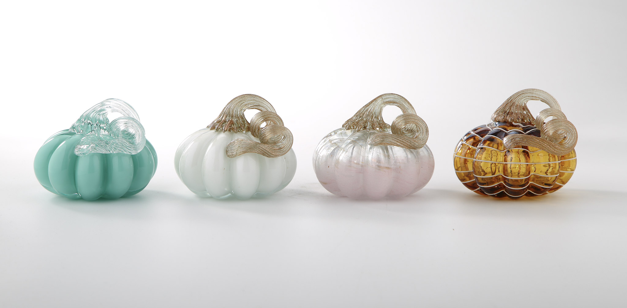 D3.5"H3.5" - SET OF 4 GLASS PUMPKINS WITH CURLY STEM