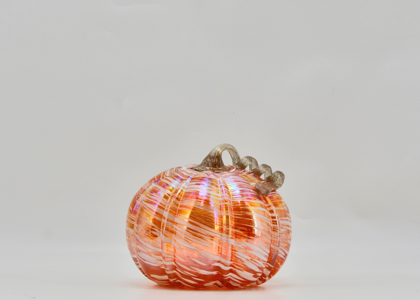 D9.8"H9" - GLASS PUMPKIN WITH CURLY STEM